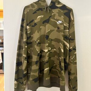Nike Camo Pullover Hoodie